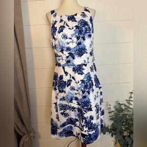 R&K White & Blue Floral Fit & Flare Sleeveless Dress Formal Business Size 10